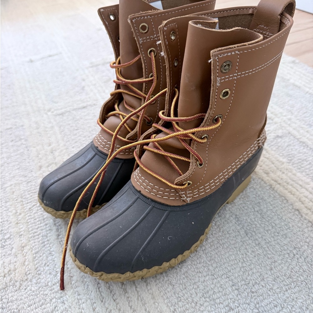 L.L. Bean Tan and Black Women's Winter Boots